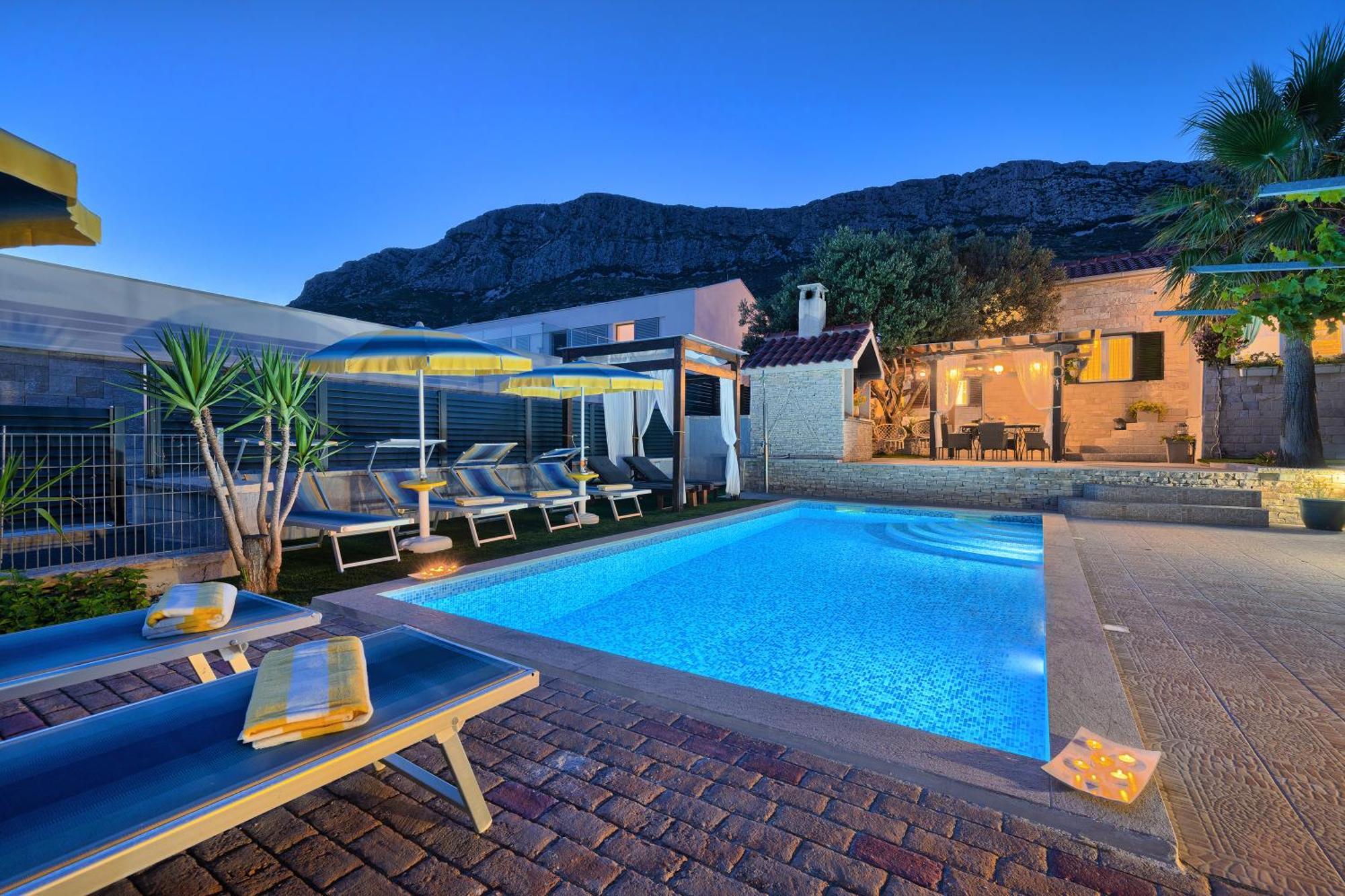 Villa Antea Kastela Bagian luar foto