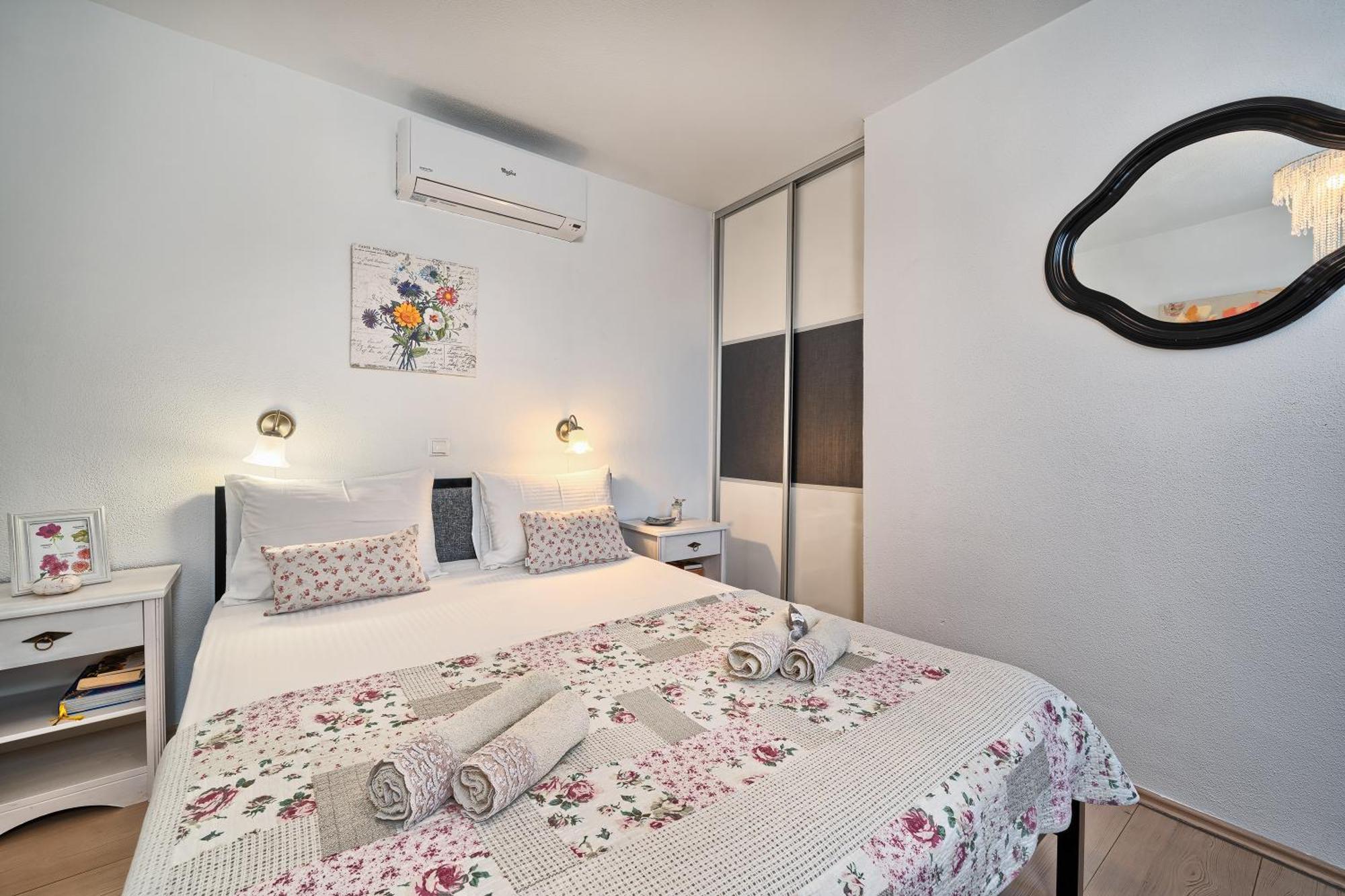 Villa Antea Kastela Bagian luar foto